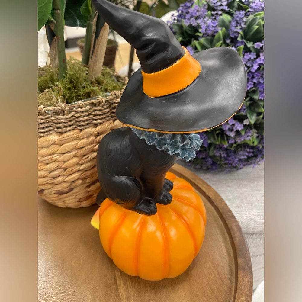 Halloween Black Cat Witch On Pumpkin with Mouse NWT Resin - Picture 5 of 6